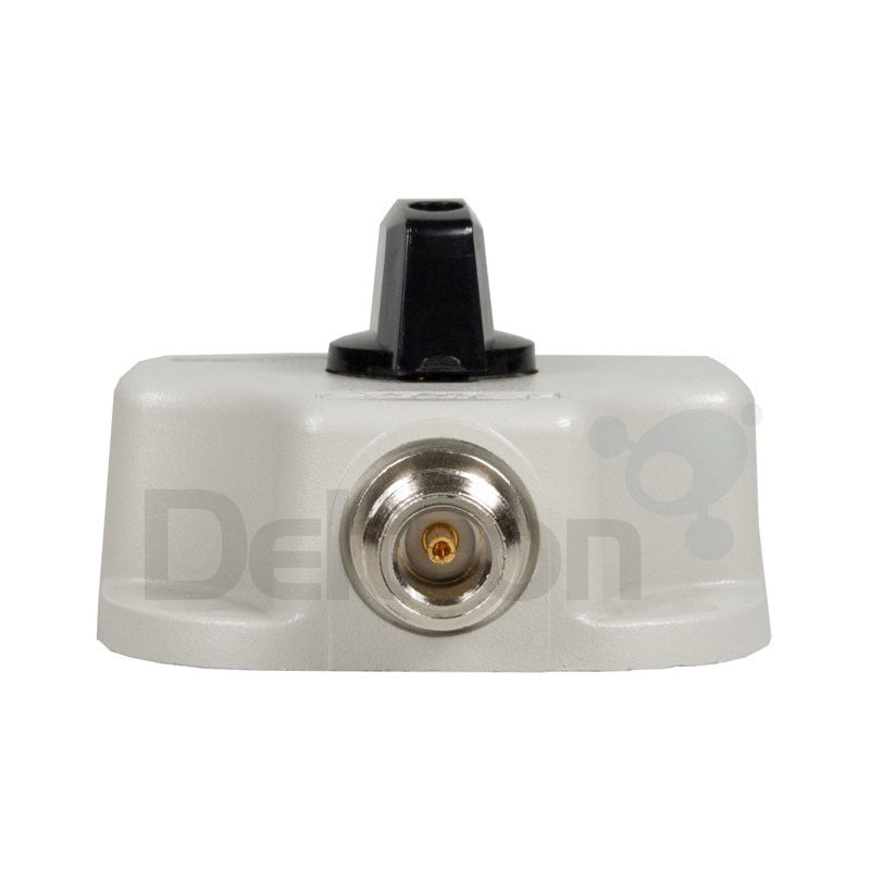 Comet CSW-100N antenne switch zijkant met een N-Female connector