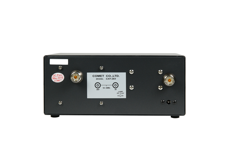 Comet CAT-283 antenne tuner achterzijde met aansluitingen