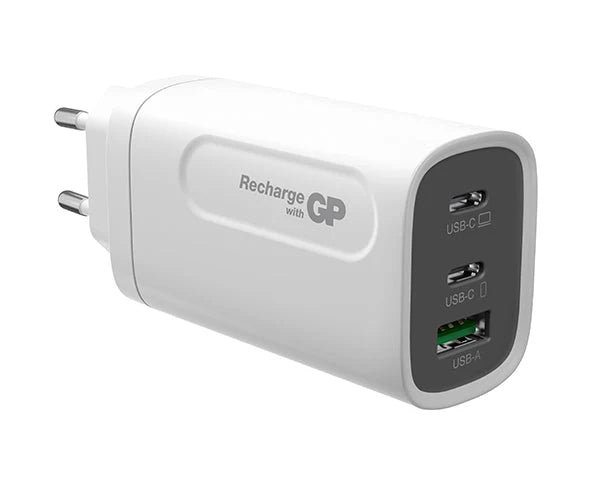 Zijkant GP wereldlader met 3-poorten voor USB-C en USB-A met EU, UK en CN adapters
