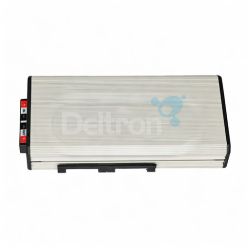 Bovenaanzicht van de K-PO SDC-5220 omvormer 24V naar 12V voor voertuigen en mobiele installaties