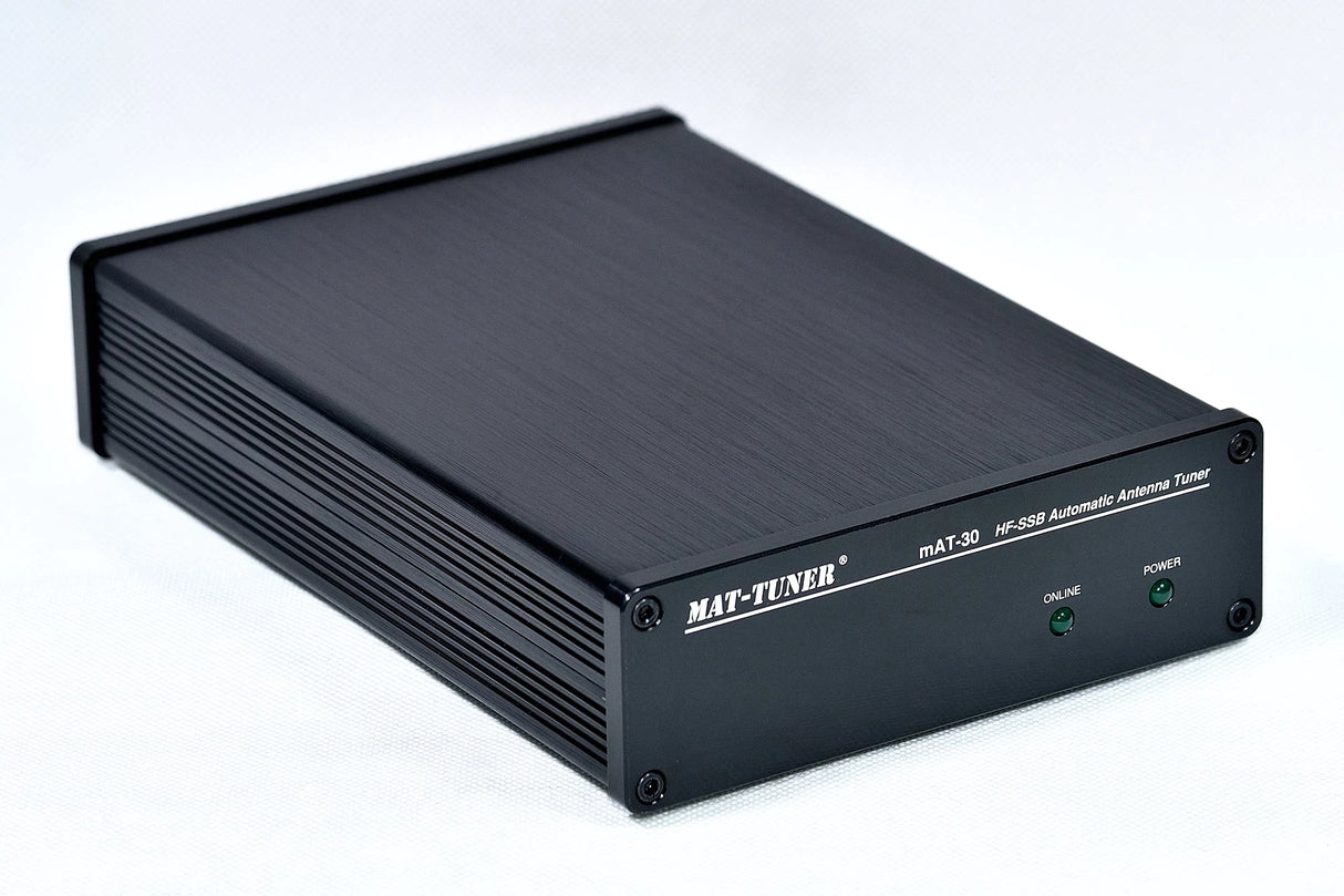 Voorzijde en bovenkant van de mAT-30 automatische antenne tuner