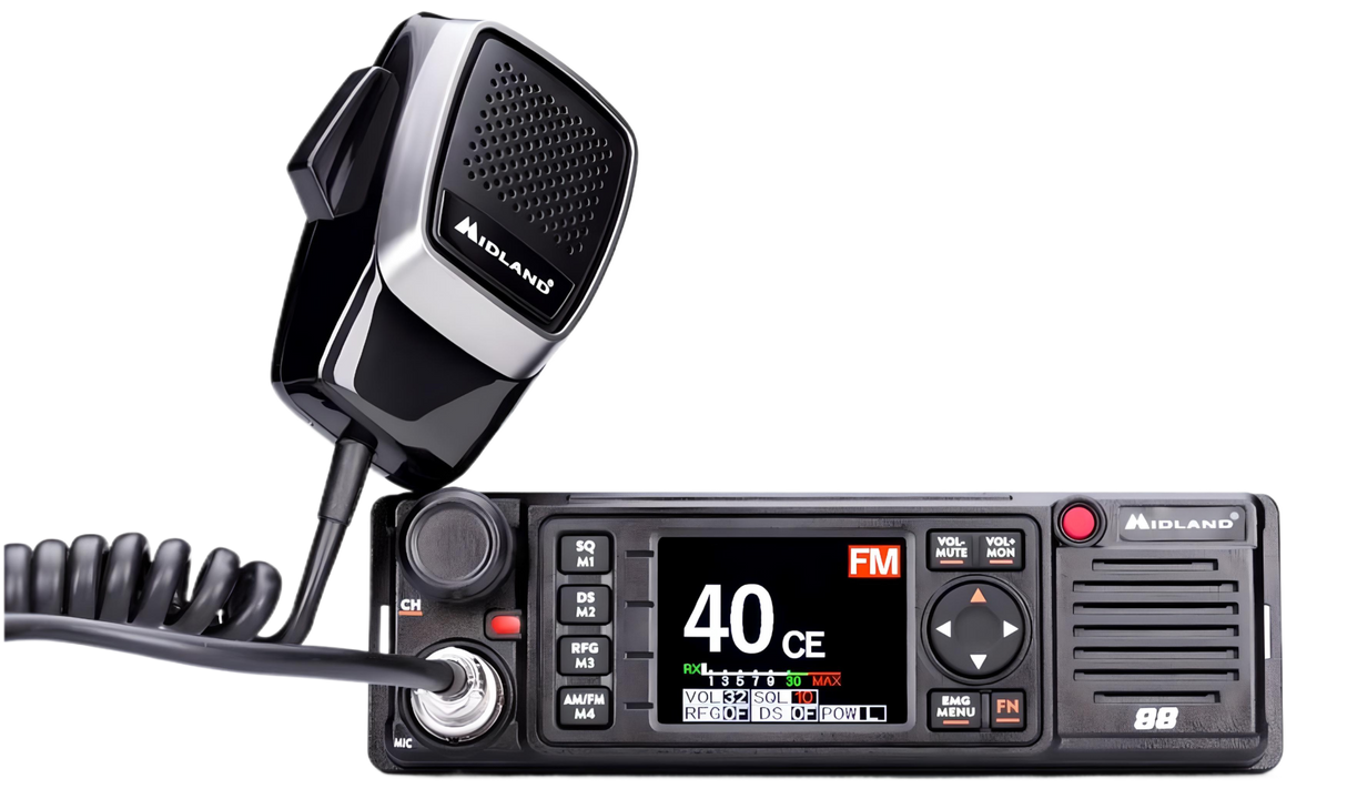 Close-up van de Midland 88 27MHz CB transceiver met handmicrofoon. Deze 27MC heeft een groot display en overzichtelijke bedieningsknoppen