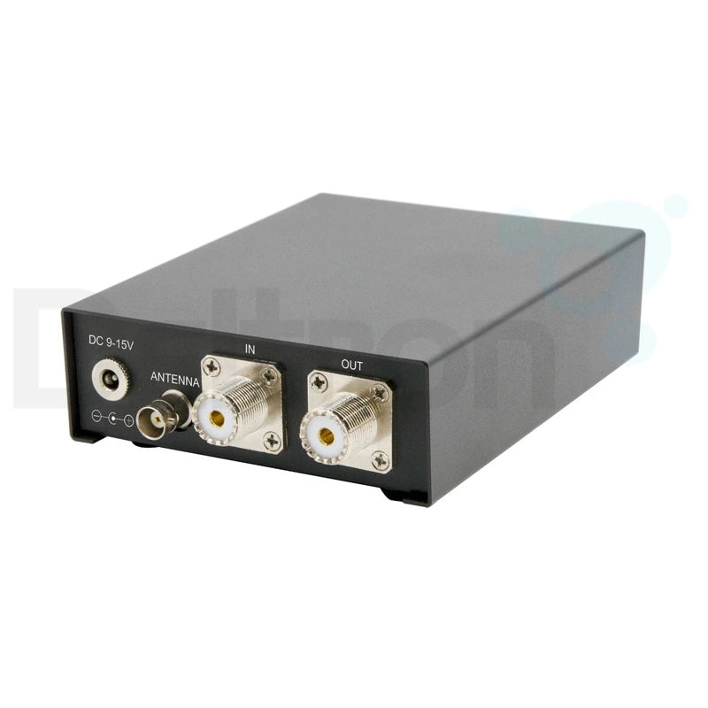 Moonraker C8000 Frequentie teller achterzijde met SO-239 en BNC connectoren