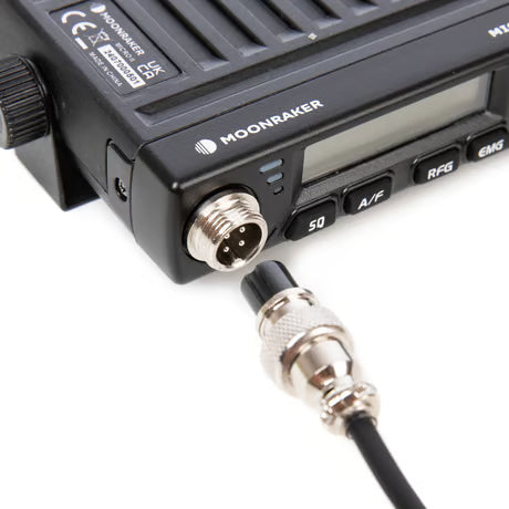 Aansluiting handmicrofoon aan Moonraker Micro-II 27MC CB transceiver