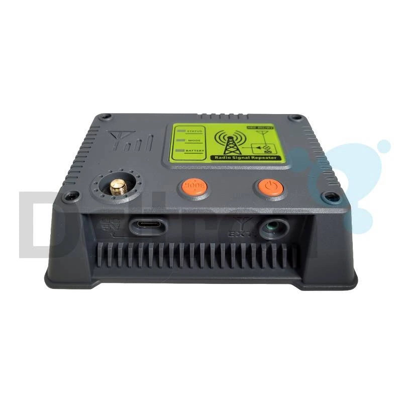 Voorzijde van de HanRongDa HRD-802 W3 antenne repeater