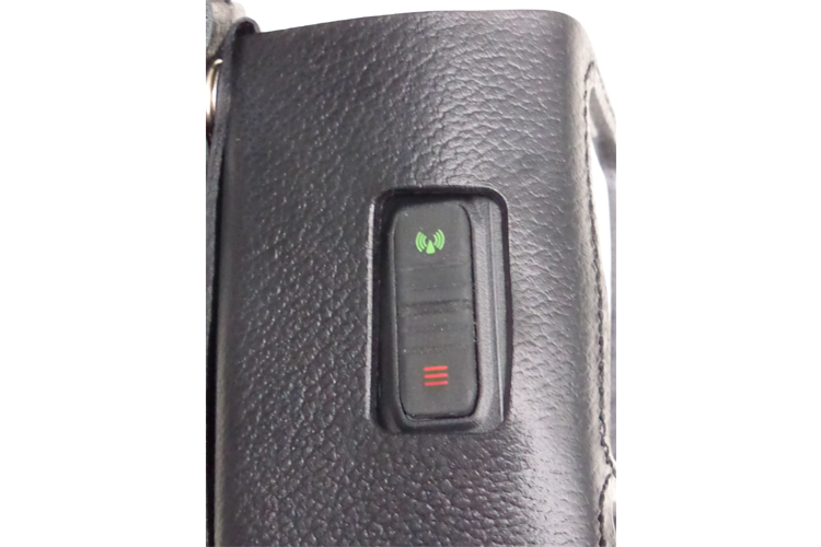 Hard case leather voor de niden SDS100E handheld scanner. Met uitsparingen voor knoppen