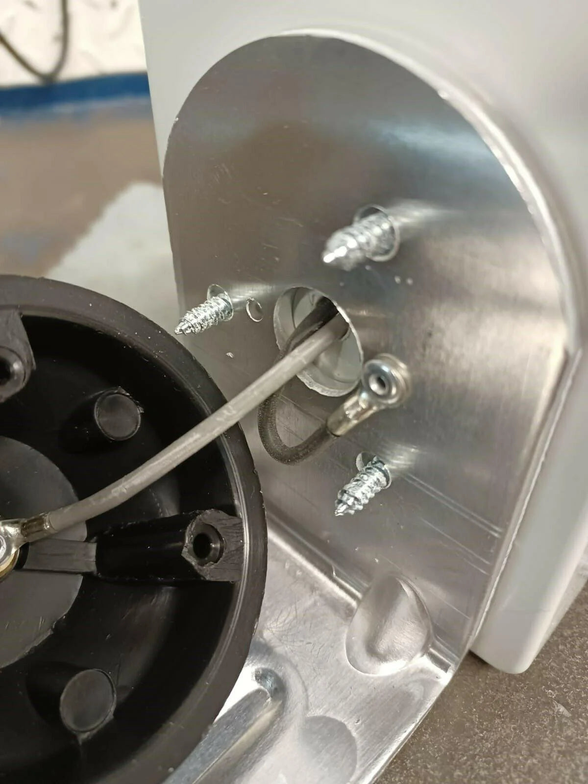 Installeren van de Sigma 1kw upgrade kit voor de Sigma HF-360 antenne