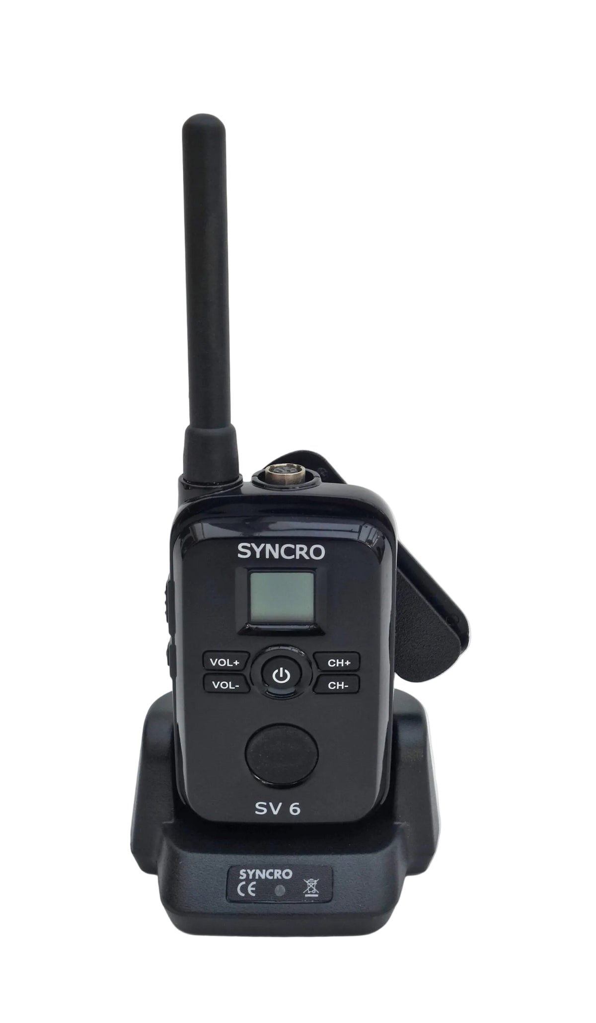 Syncro SV-6 compacte UHF portofoon met antenne en riemclip staat in een desktop lader