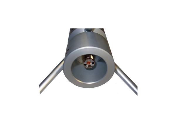 UHF-Female (SO239) aansluiting aan de Sirio GP 430 LB-U basisantenne voor de UHF-band