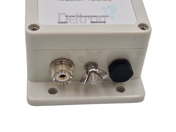 Achterzijde BL-49 QRP Balun 49:1 met 600W PEP vermogen