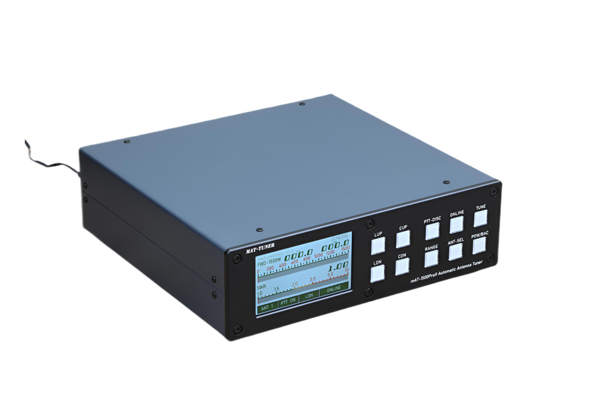 Voorzijde mAT-1500-Pro-2 automatische antenne tuner met groot display