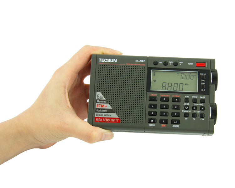 Tecsun PL-320 wereldontvanger, oplaadbaar via USB, met geheugen, wekker functie en sleeptimer