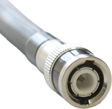 Close-up van de BNC-aansluiting die op de Maas-KHA-27-BNC 27MC portofoonantenne zit