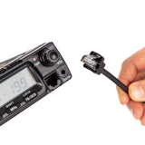 Microfoon aansluiting van de Dynascan M-6D-U UHF transceiver
