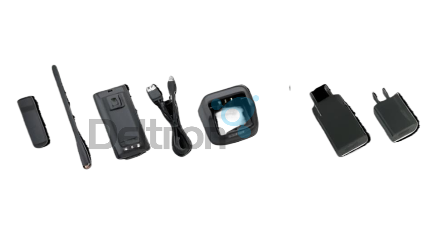 Meegeleverde accessoires van de Alinco DJ-W70HE uhf/vhf transceiver