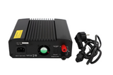 Achterkant van de Nissei PS-30SW-II voeding met meegeleverde 230V voedingskabel
