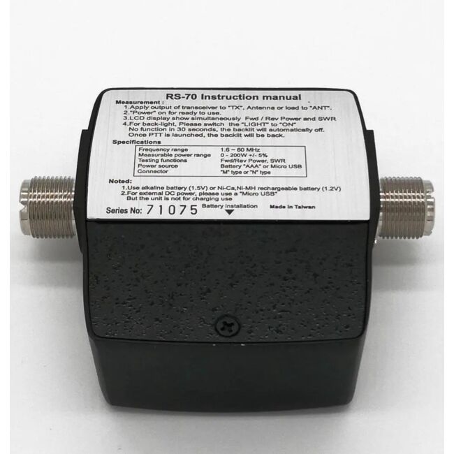 Achterzijde van de KPO RS-70MAX meter voor SWR, vermogen en PEP op AM en SSB