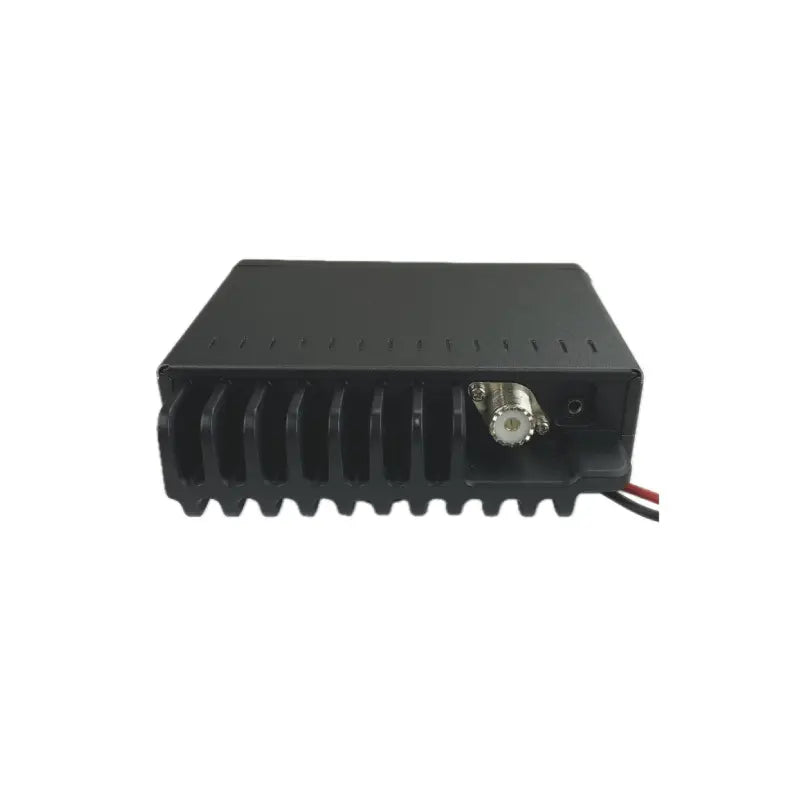 Achterkant CRT Concorde I 10M HAM radio met een piekvermogen van 60W AM en 50W FM