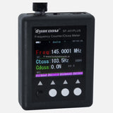 Close-up van het TFT-display op de Surecom SF401 frequentiecounter