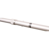 Close-up van de Comet CP-60L een telescopische antennemast van aluminium