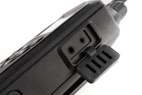 Close-up van de aansluitingen op de Jopix CB514 27MHz CB portofoon