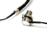 Close-up verbinding en surface mount aan de Diamond M610R antenne kabel voor kofferbak