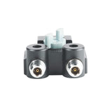 Twee N-connectoren aan de Diamond CX-210N antenne switch