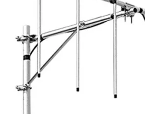 Diamond KB430R2 Yagi beam ondersteuning aan een antennemast