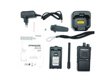 Dynascan DV11 draagbare digitale uhf transceiver met meegeleverde accessoires