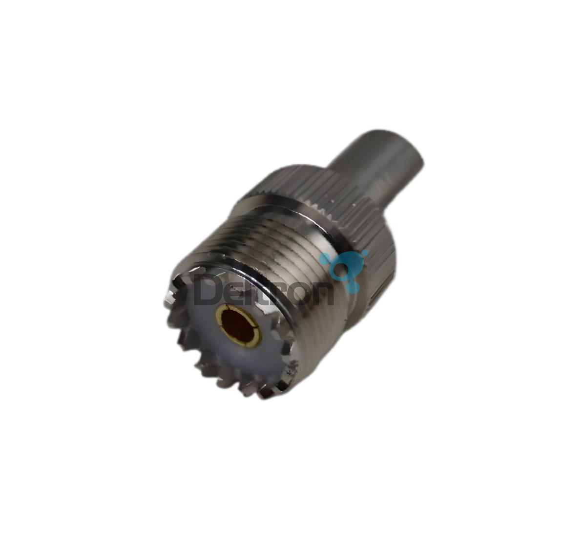 Adapter van FME-Male naar UHF-Female (SO-239) met vergulde aansluitingen, hier zie je de UHF-Female kant