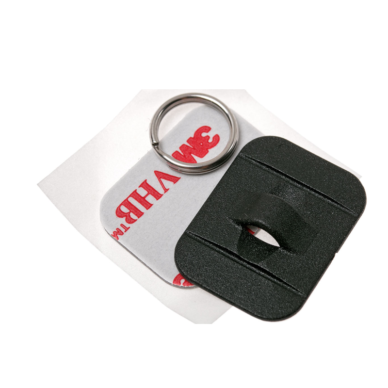 Gear Keeper RT4-5272 luxe combo retractor wordt geleverd met een 3M zelfklevende pad eye om je elektronische instrumenten aan te bevestigen