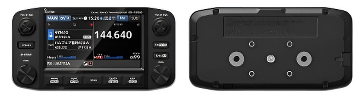 Voorkant en achterkant van de Icom ID-5200 transceiver met D-STAR en waterfall display