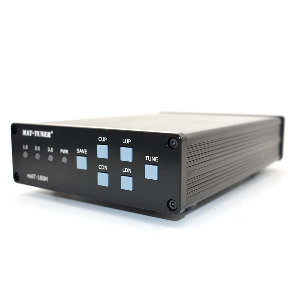 Zijkant van de mAT-180H antenne tuner voor het volledige HF-spectrum en de 6 meter band.