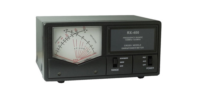 Maas RX-400 SWR- en Watt meter met kruisnaald weergave op het verlichte display