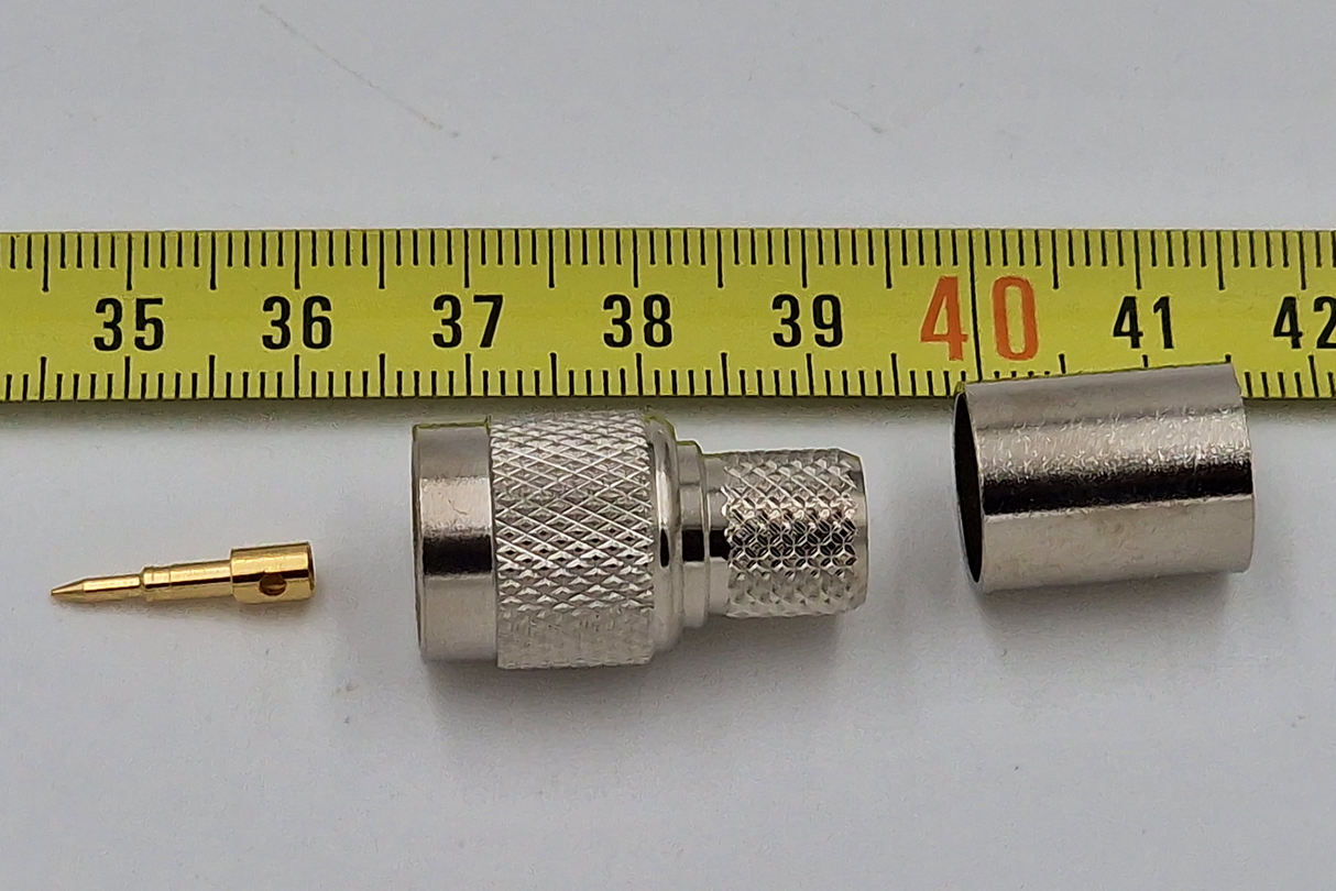 Afmetingen van de Magnum TNC-Male connector die geschikt is voor HF400PE coaxkabel