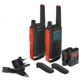 Motorola T82 Walkie Talkie set met meegeleverde accessoires