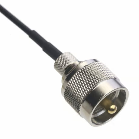 PL-connector aan de RG174 coaxkabel die meegeleverd word aan de Moonraker MRM-100P magneetvoet antenne voor de 2m en 70cm banden