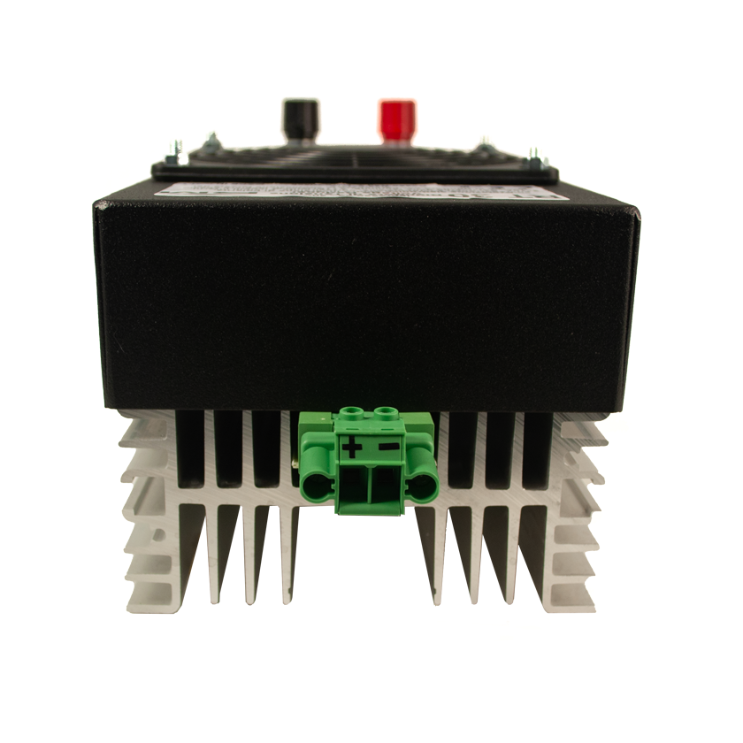 Voorzijde RM RT-30 DC-DC converter 24V-12V