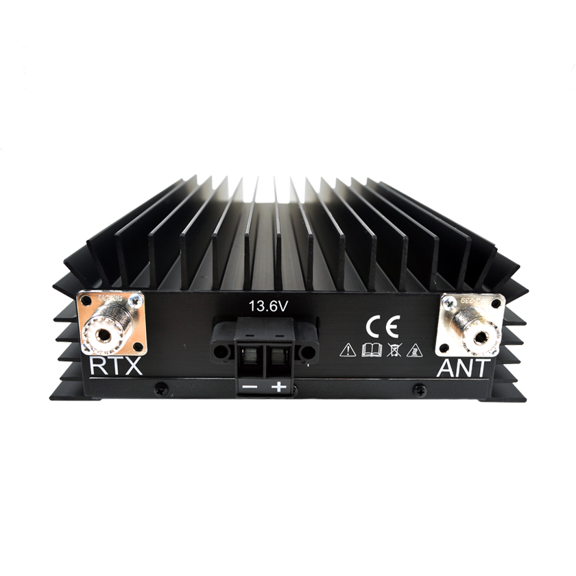 Achterzijde van de RM KL-503HD lineair met de aansluitingen voor de voedingskabel, RTX en antenne