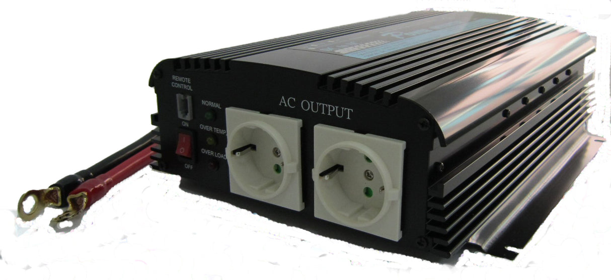 RoadPro MS 1200W 12V omvormer met twee EU-stopcontacten die 12 volt spanning omzet naar 230 volt 1200W
