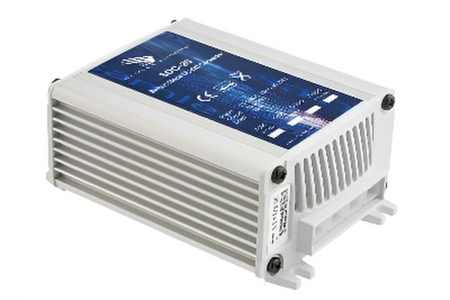 Samlex SDC-20 omvormer die 24 volt omzet naar 12 volt voedingsspanning