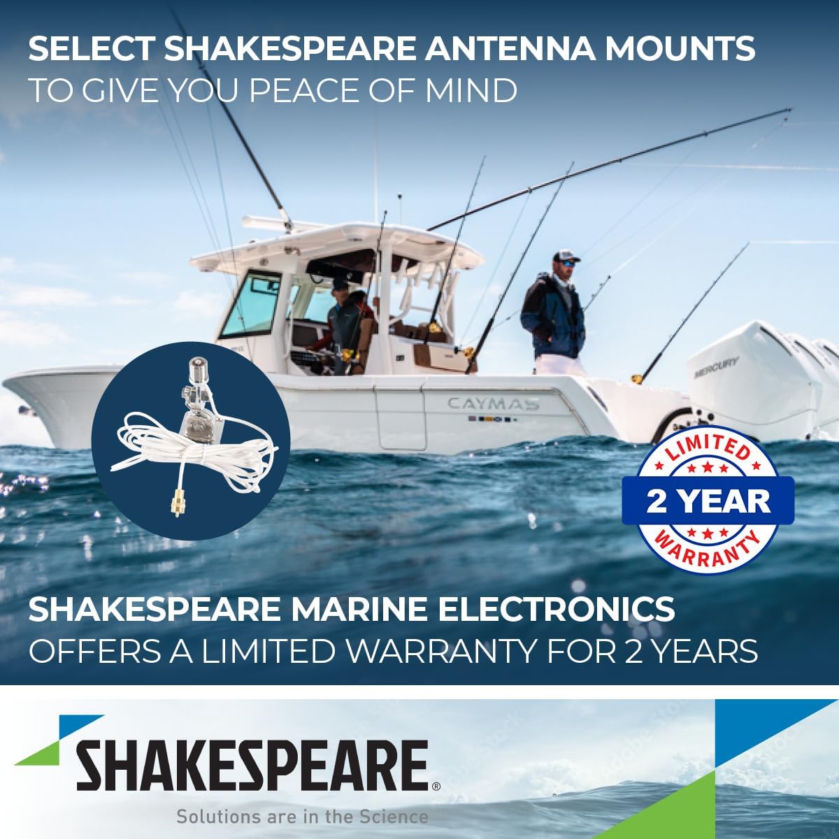 Vissersboot op het water met vishengels  uitgegooid. op de boot is een shakespeaere antenne en antenne beugel gemonteerd