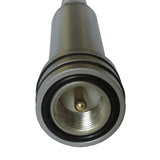 Close-up van de PL-aansluiting op de Sirio SG-CB/VHF mobiele dual band antenne voor de 27MHz CB band en de VHF-band