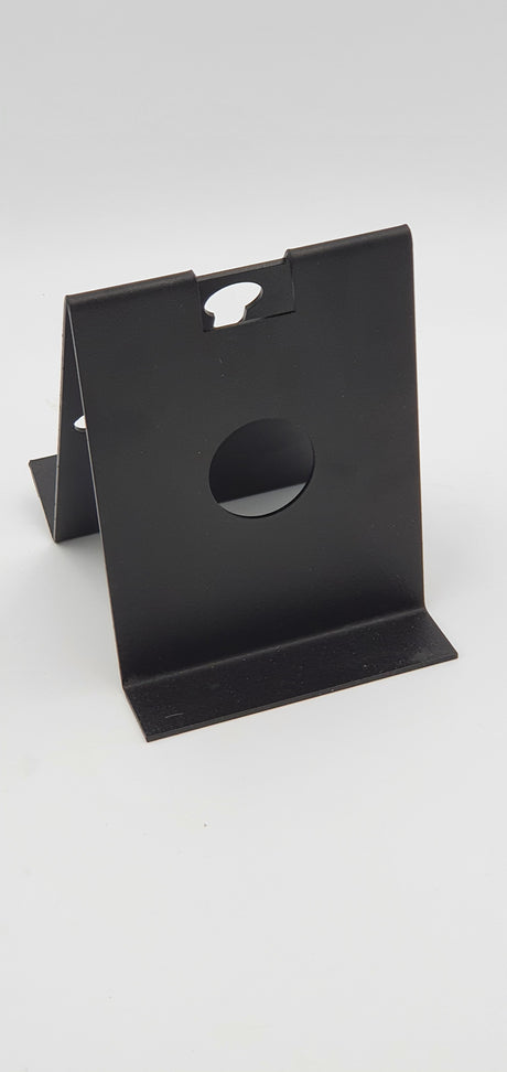 Zwarte metalen standaard voor handheld scanner of portofoon met handmicrofoon