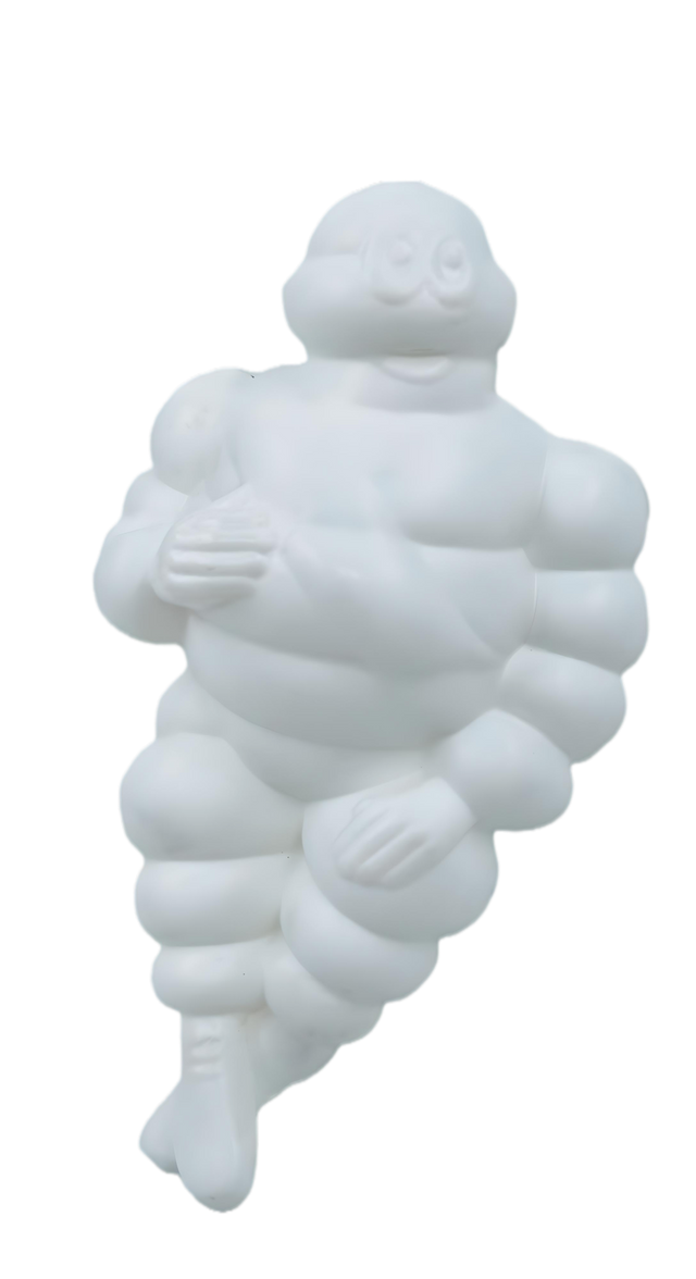 T.I.R. pop met fitting een mascotte voor internationale transporten over de weg