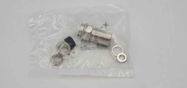 Telegärtner J01020I1070 ook bekend onder de naam SSB 8791-TG een N-Male connector voor RG213, RG214, RG393 en belden 9880