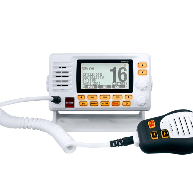 Voorzijde Uniden UM-725 GBT marifoon met Bluetooth waarmee je met smartphone privéberichten kunt versturen naar compatible marifoons