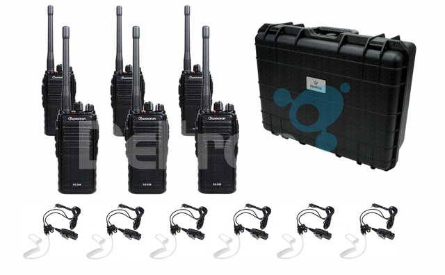 Vergunningsvrije PMR446 portofoonset met zes Wouxun KG-D26 portofoons, een HamKing XL6 opbergkoffer en zes KPO KEP-26K oortjes met airtube