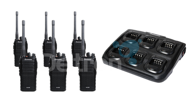 PMR446 set van zes Wouxun KG-D26 portofoons met een zesvoudige oplader